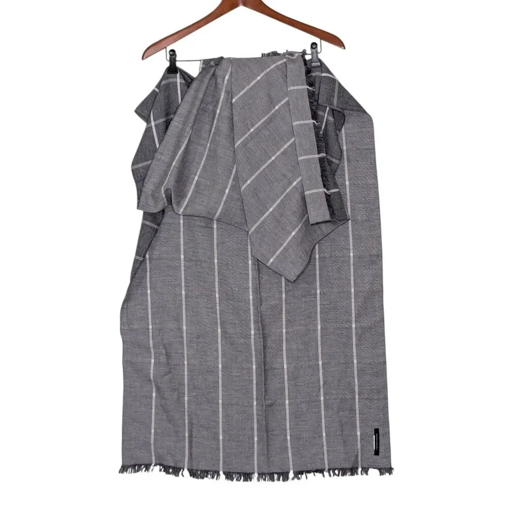 Banana Republic Extra Fine Merino Wool Plaid Scarf One Size Gray Wide Fringed
